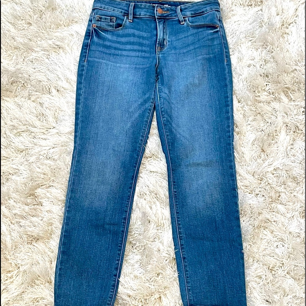Old Navy power slim straight jeans Size 4